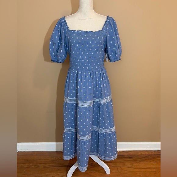 Old Navy Puff-Sleeve Printed Embroidered Smocked Fit & Flare Midi Dress Large - Picture 4 of 8